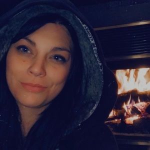 Meet your Posher, Anouck